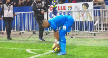 曝C罗欲加盟切尔西!尚未接受沙特肥约仍在观望中