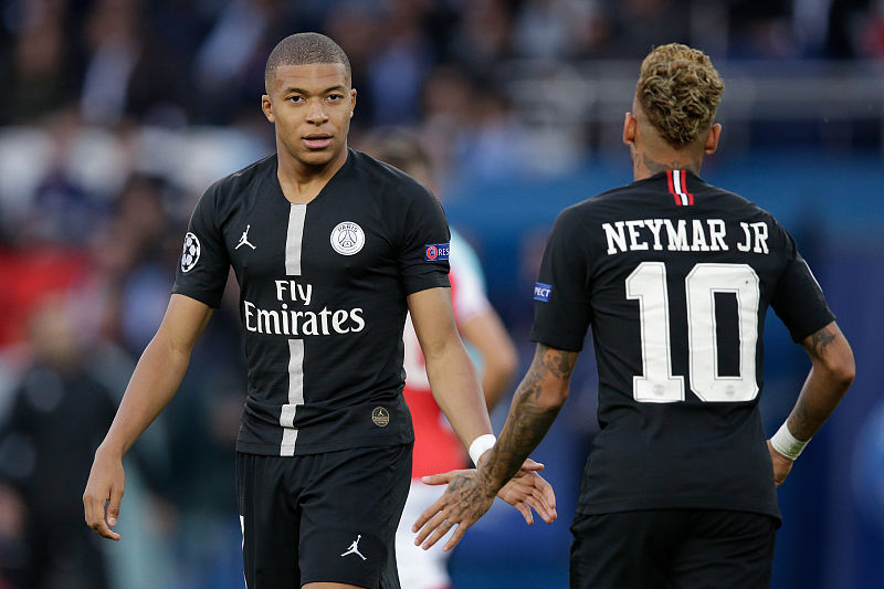 春节黑马！《荒野迷城》荣登iOS三榜第一！