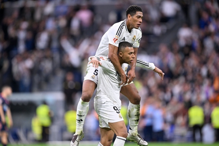 三分命中率云泥之间！ 上海最多领先广东51分