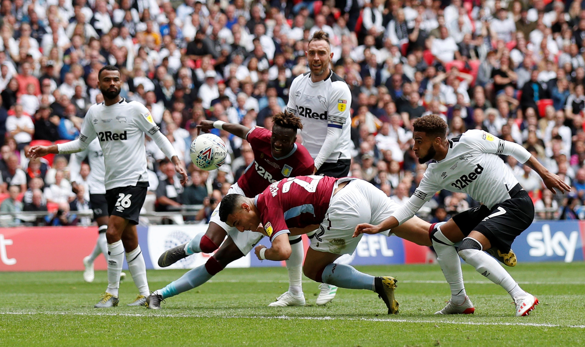 自由篮球妮特克莉斯获取倒计时 道具拿下